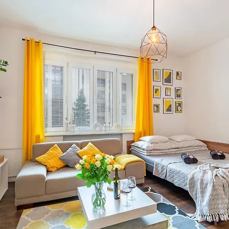 Apartment Castle Cozy
